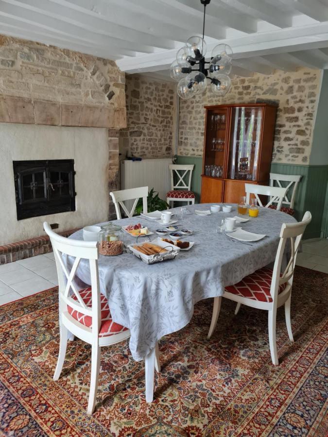Bed and Breakfast Domaine De La Cour Vautier Mandeville-en-Bessin Экстерьер фото