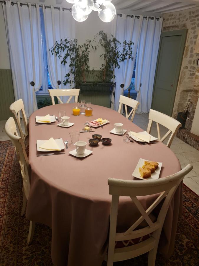 Bed and Breakfast Domaine De La Cour Vautier Mandeville-en-Bessin Экстерьер фото