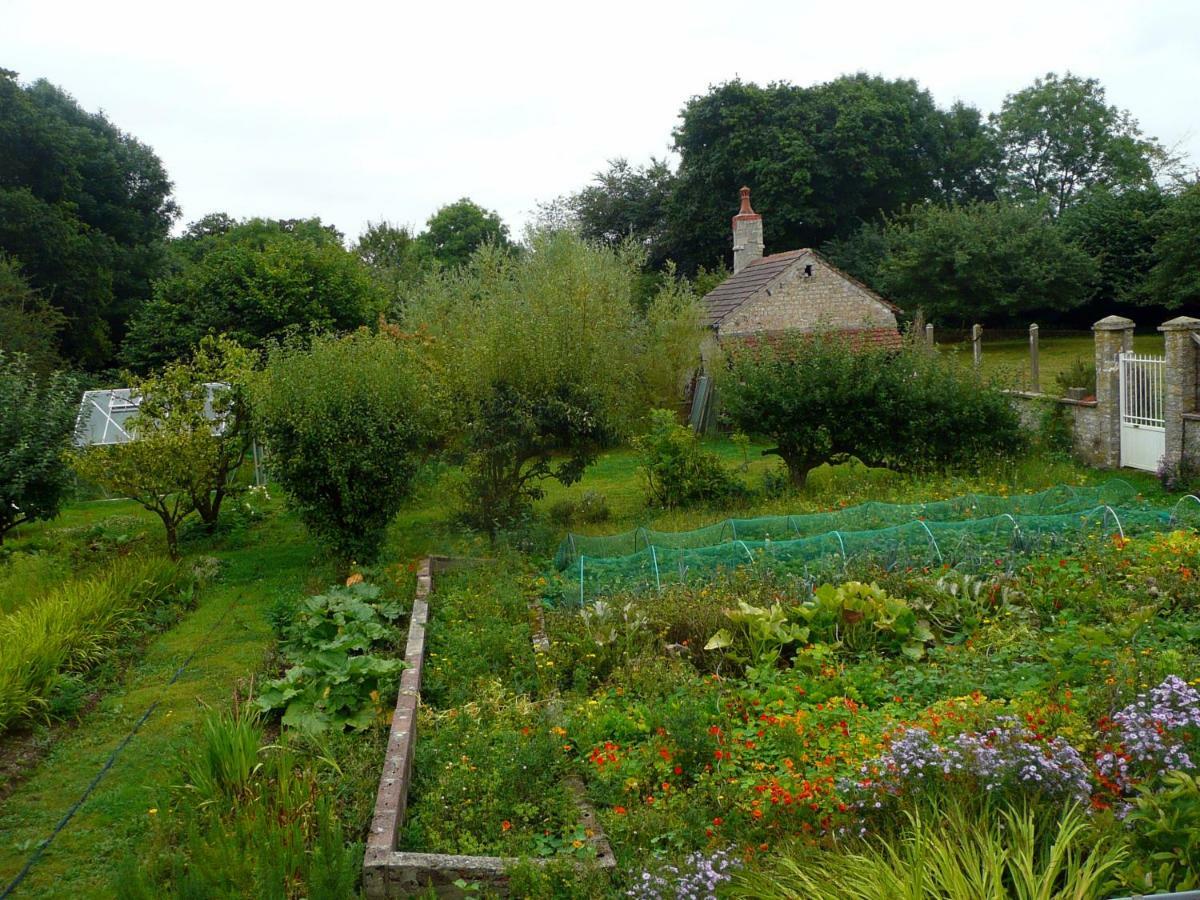 Bed and Breakfast Domaine De La Cour Vautier Mandeville-en-Bessin Экстерьер фото